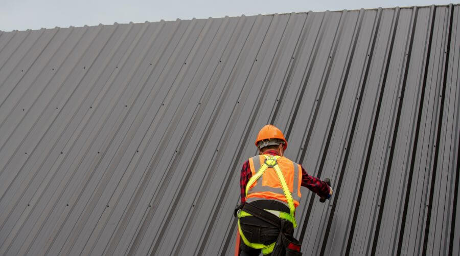 Expert top industrial roofings services in West Salem, IL